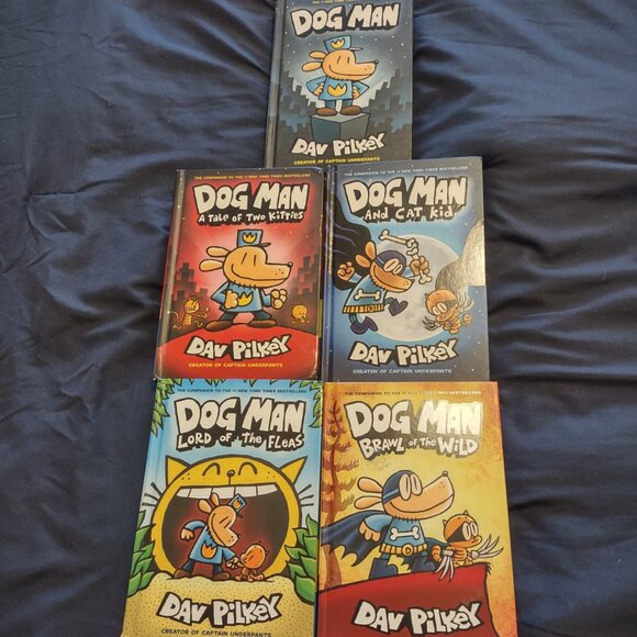 5 used Dogman books by Dav Pilkey. (set 1) - Picture 1 of 3